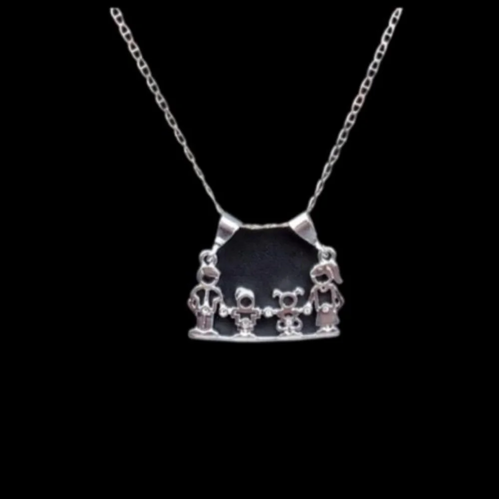925 sterling silver Family‎ pendant necklace mom dad a boy and a girls